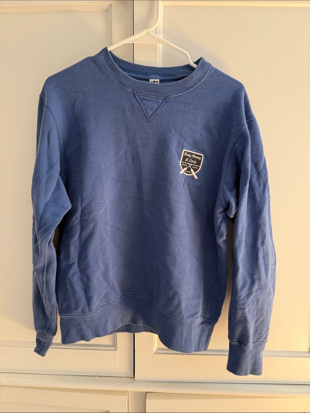 Uniqlo Blue Crewneck Sweatshirt with Chest Patch